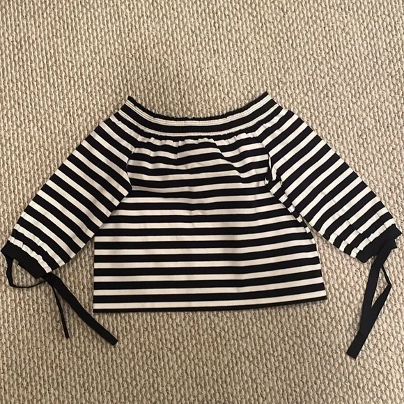 J Crew Women's Nautical Navy and White Striped Off the Shoulder 3/4 Sleeve Top - Picture 3 of 9